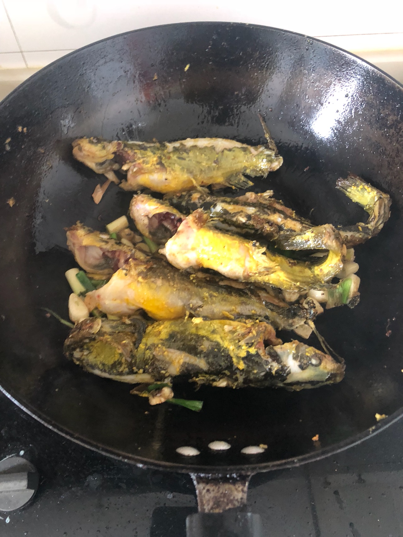 黄骨鱼煲