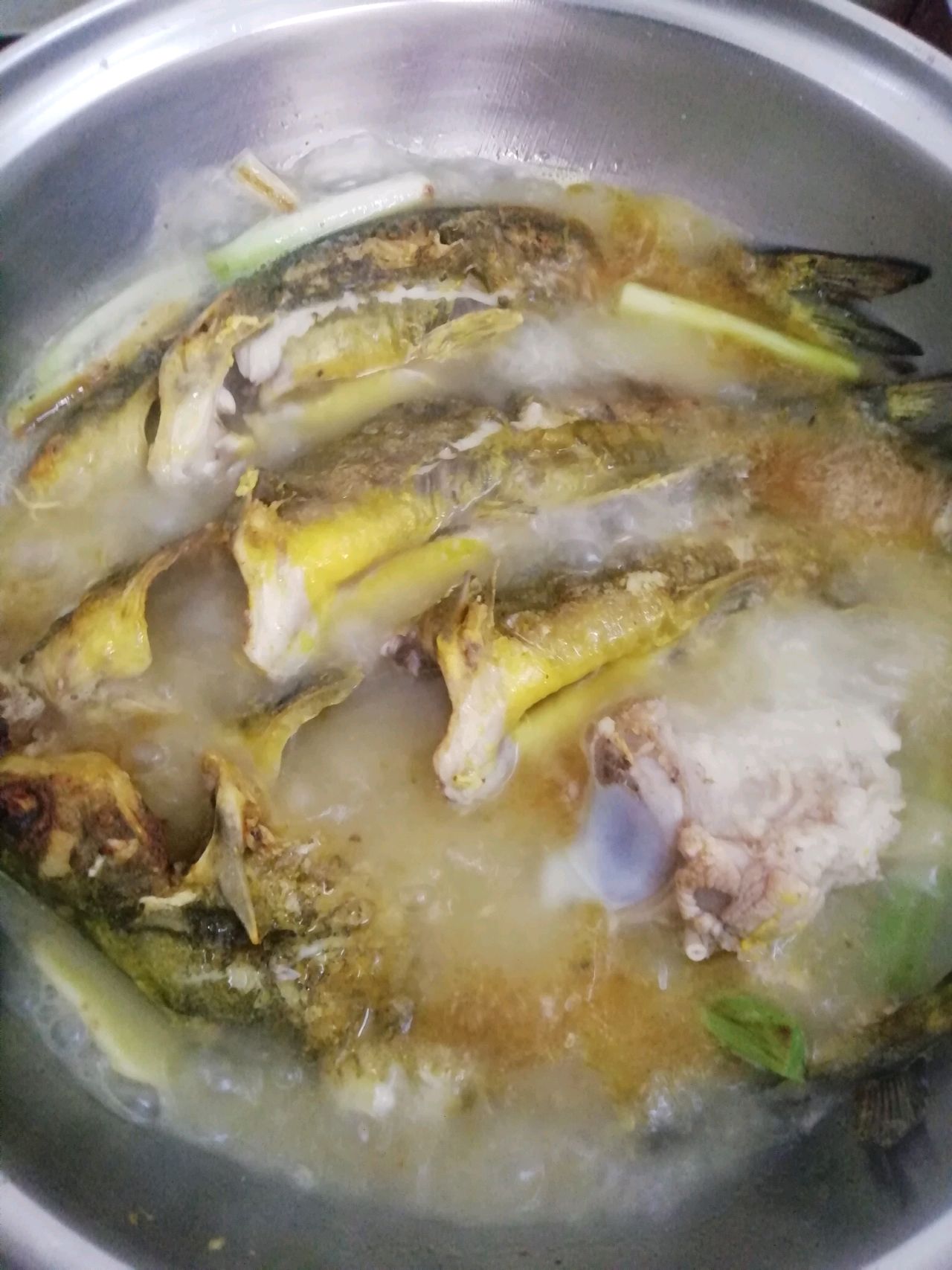 黄骨鱼汤这样炖最鲜美