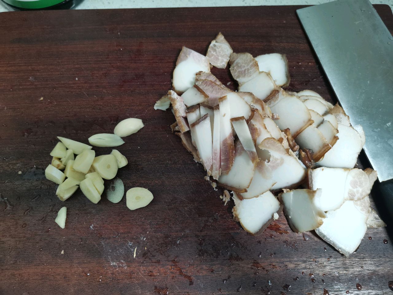 黄瓜豆干腊肉