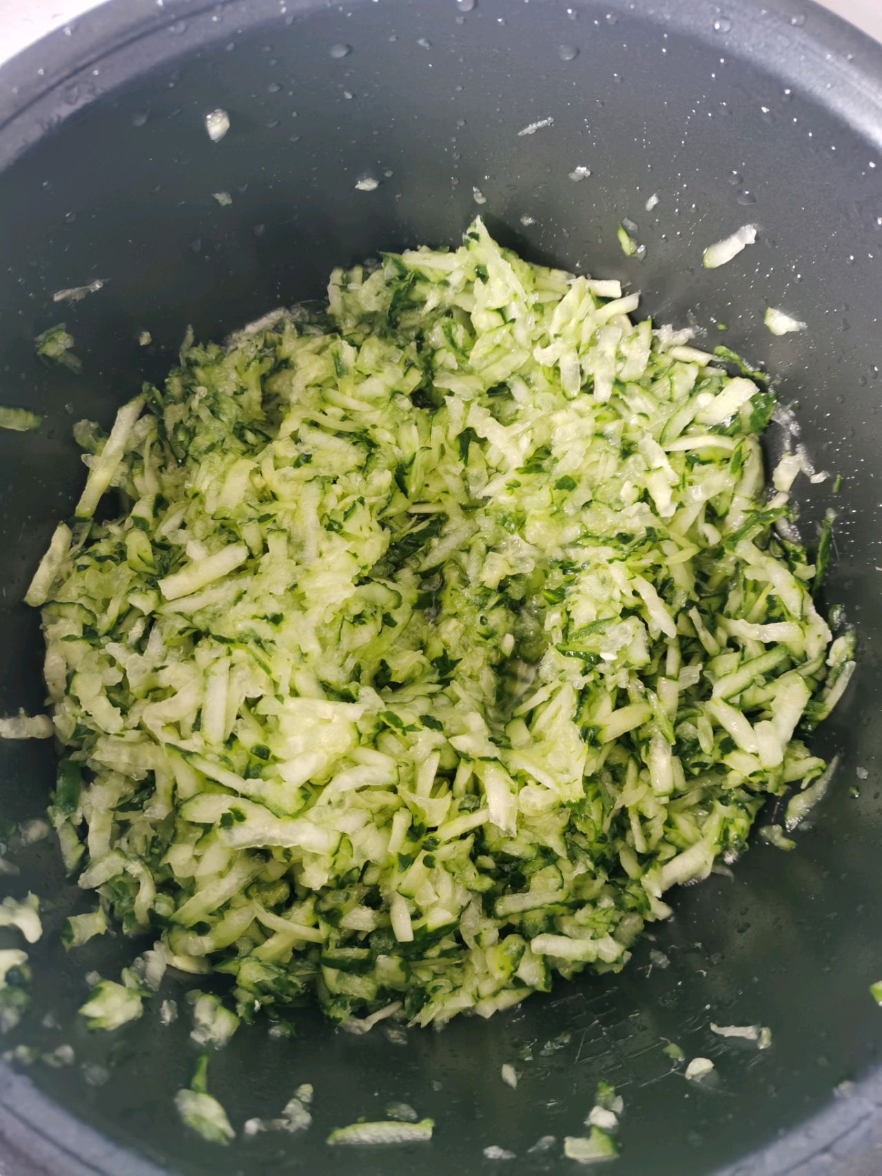 黄瓜虾仁饺子