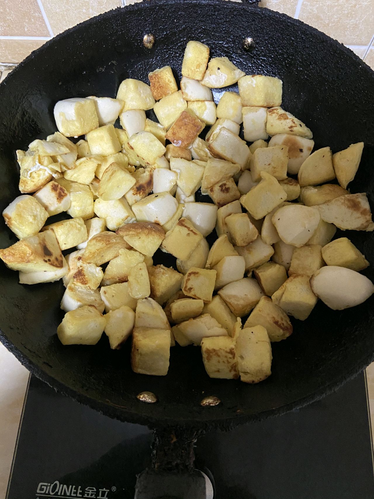 黄金炒馒头