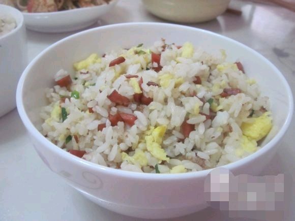 黄金火腿肠蛋炒饭