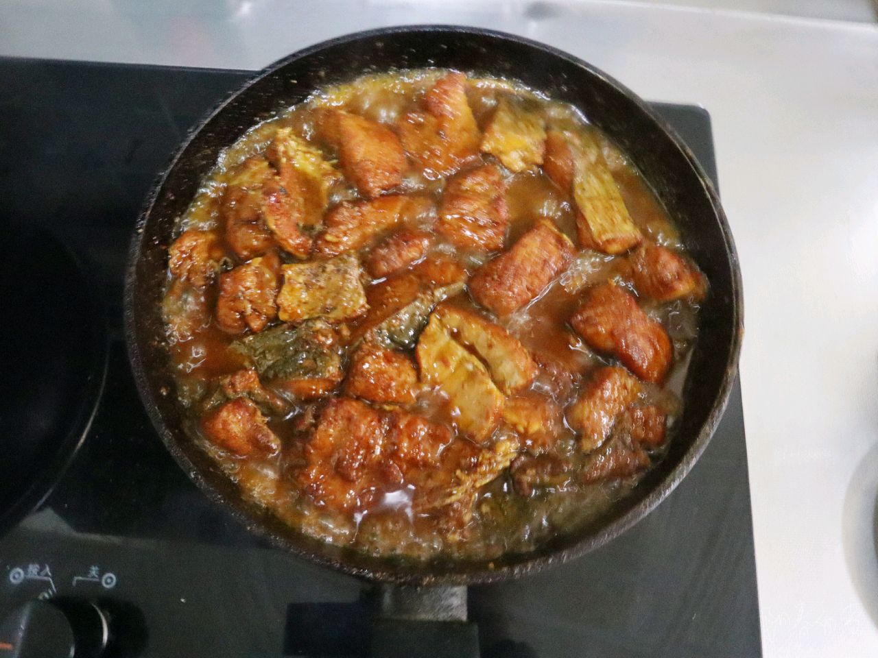 黄焖酥骨鱼块