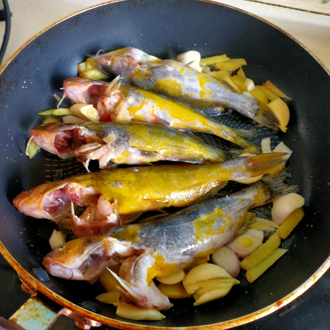 黄颡鱼炖豆腐