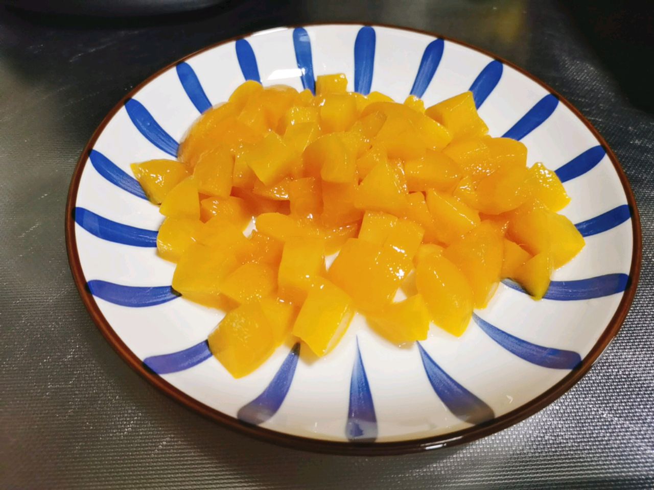 黄桃银耳羹