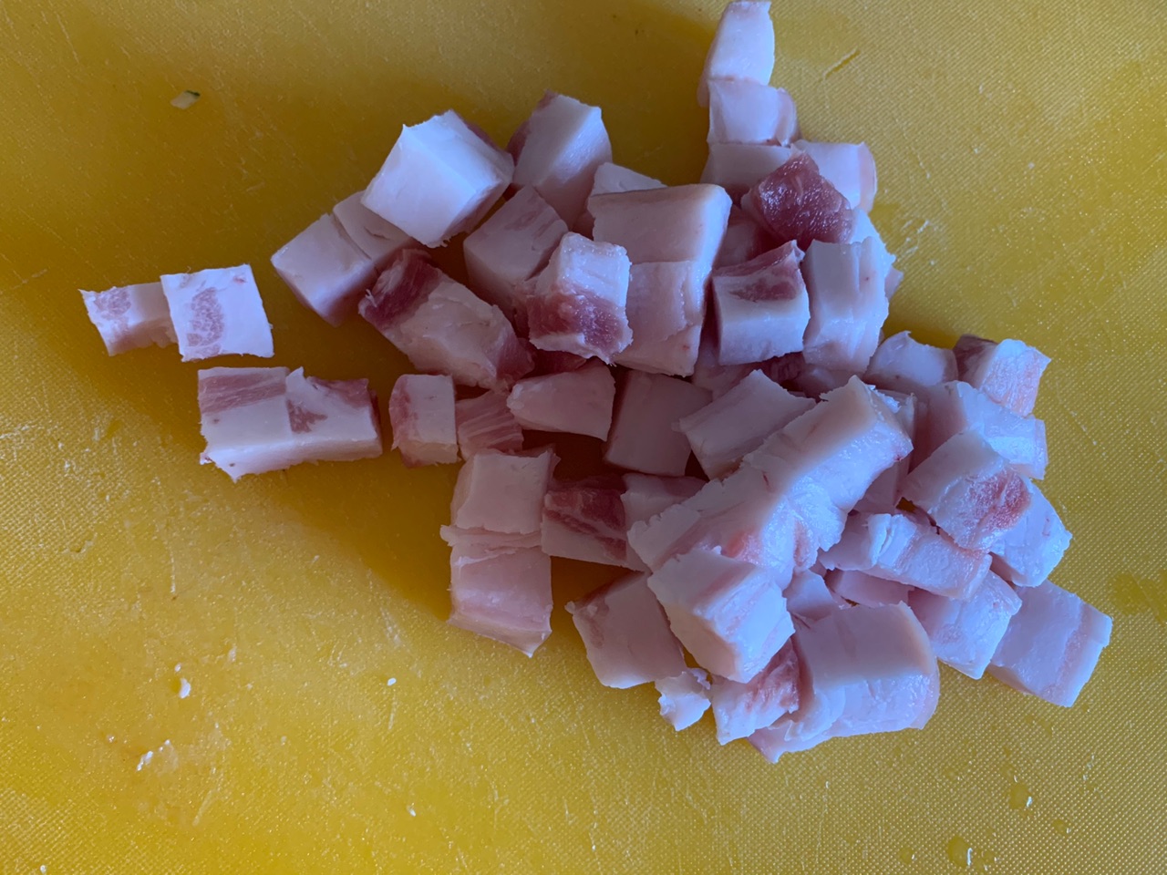黄鱼炖五花肉
