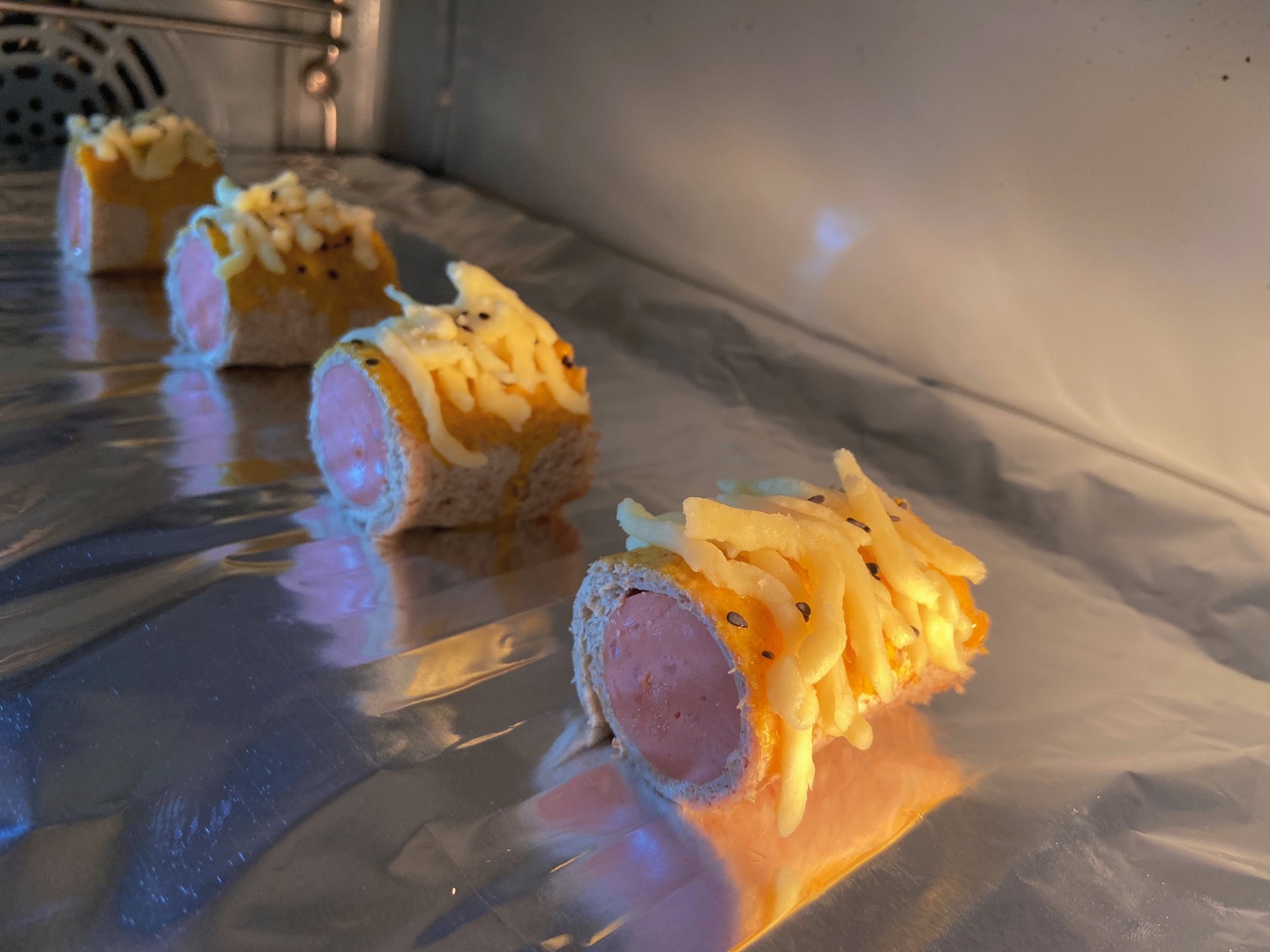 会拉丝的火腿吐司卷