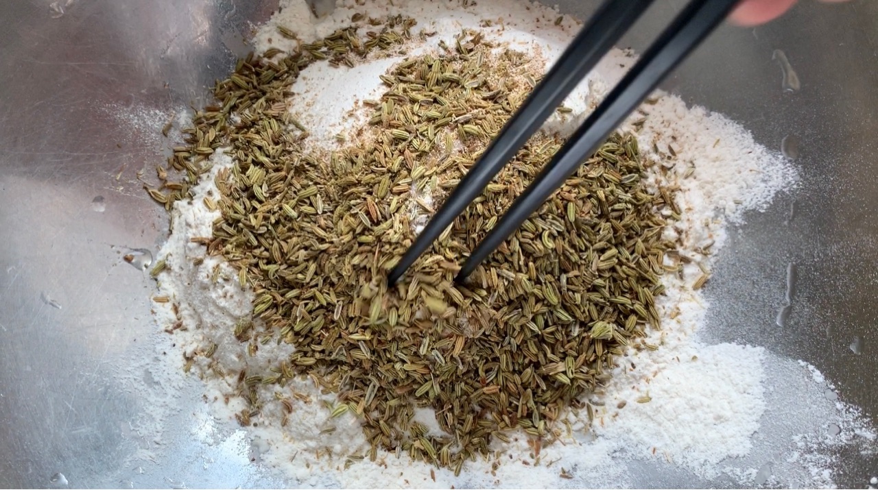 茴香小油条