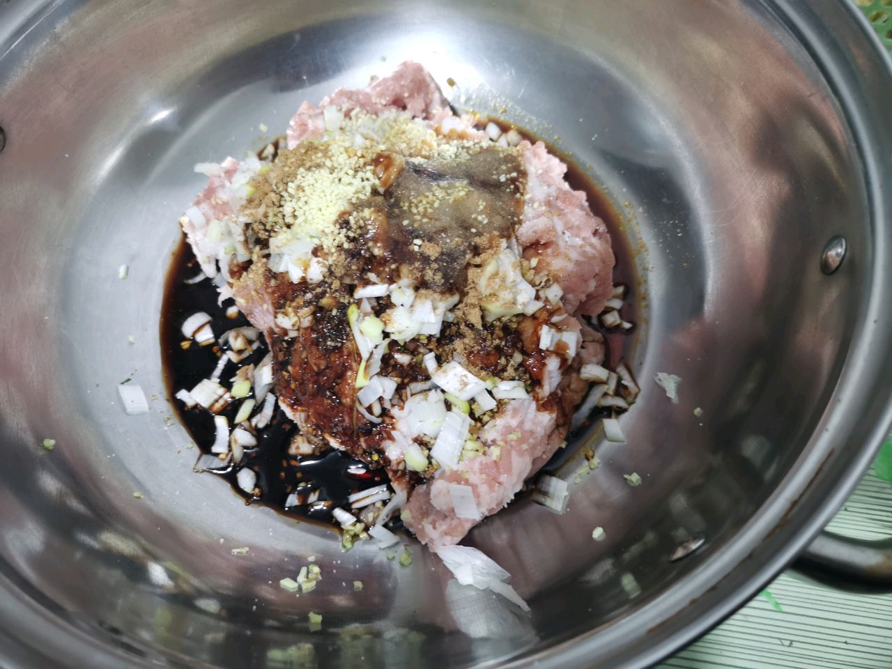 茴香猪肉饺子