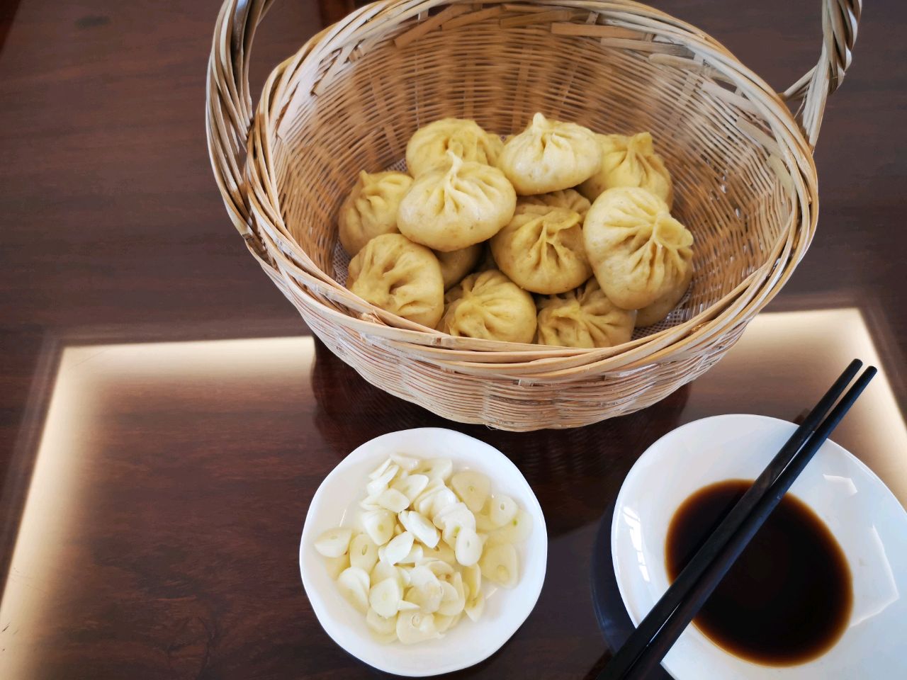 混发面羊肉包子