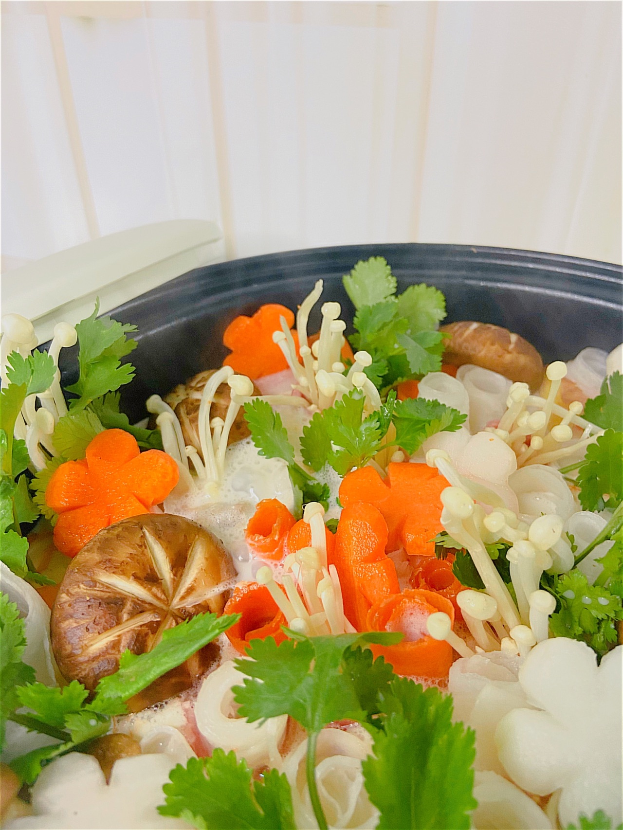 火锅也能做出个花样｜ins超豆乳花艺火锅