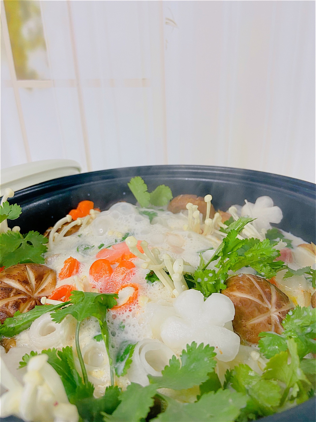 火锅也能做出个花样｜ins超豆乳花艺火锅
