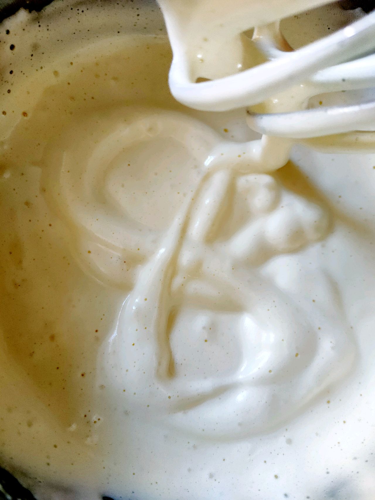 火了多少年的老式无水蛋糕你会做了吗？