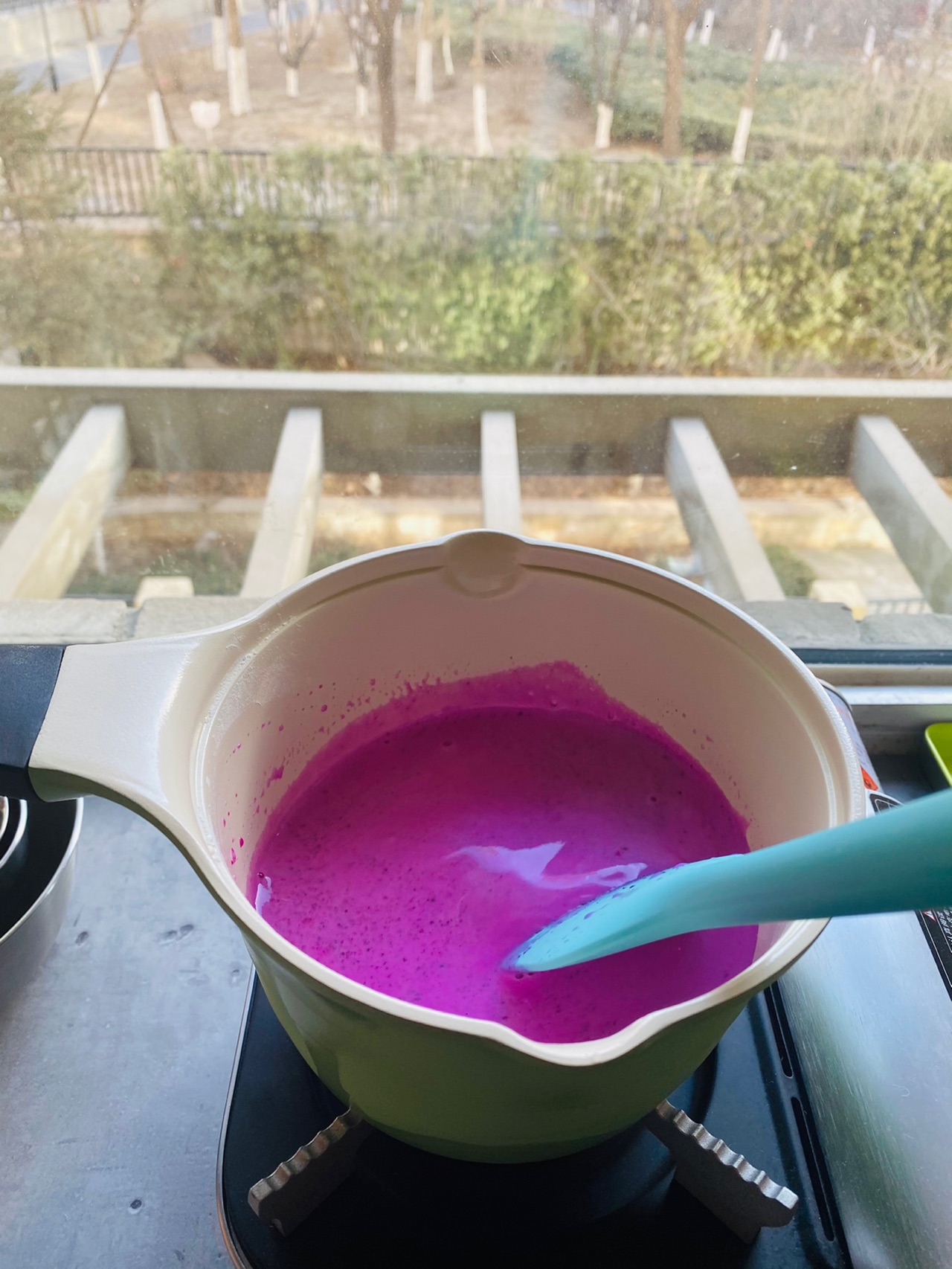 火龙果椰蓉小方