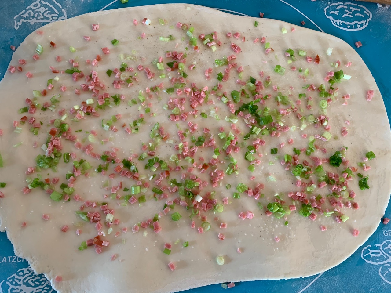 火腿葱花卷
