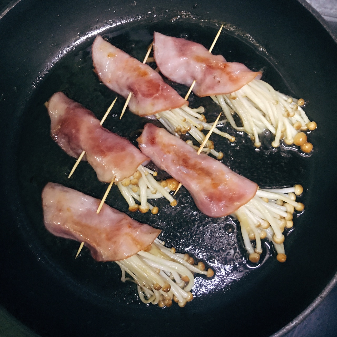 火腿金针菇