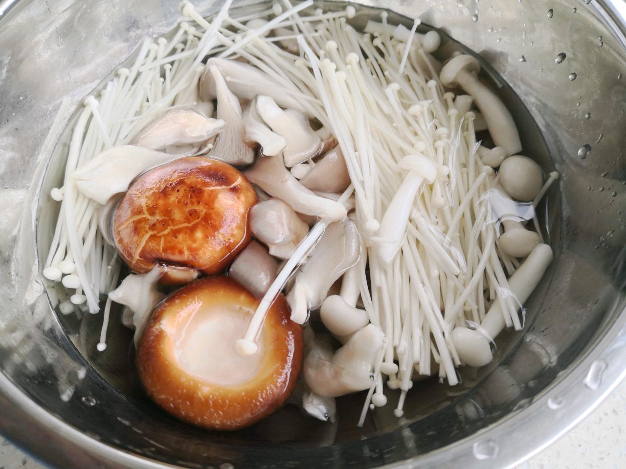 火腿菌菇汤