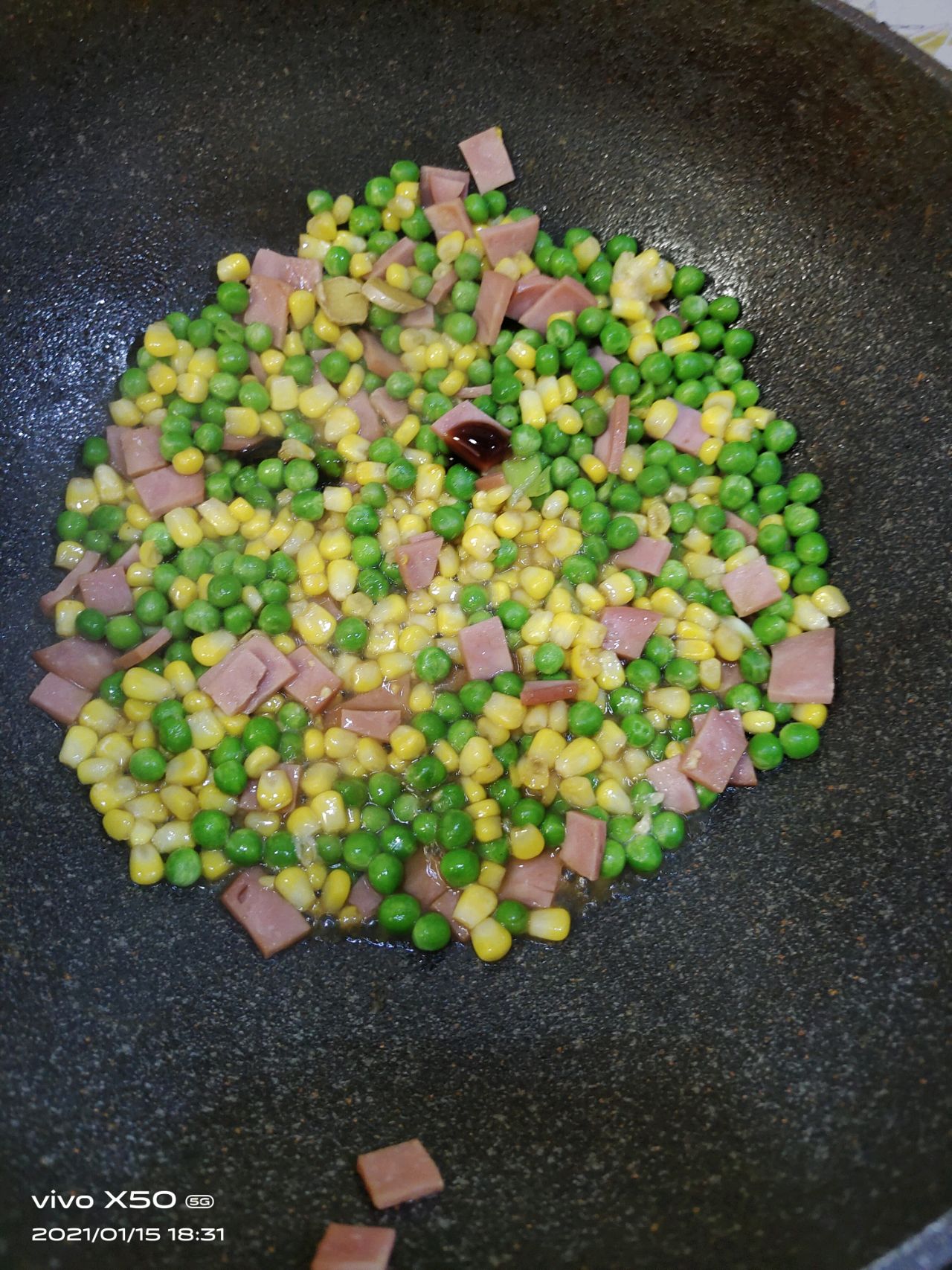 火腿玉米青豆