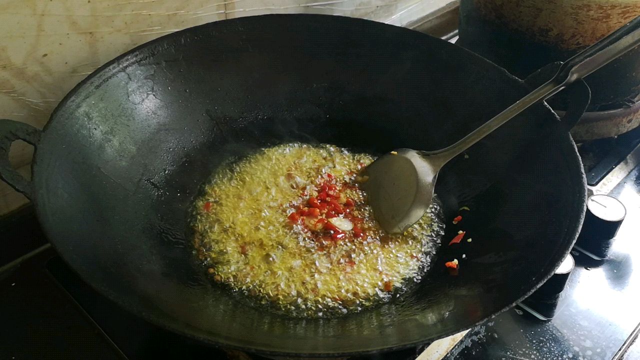 火舞牛蛙