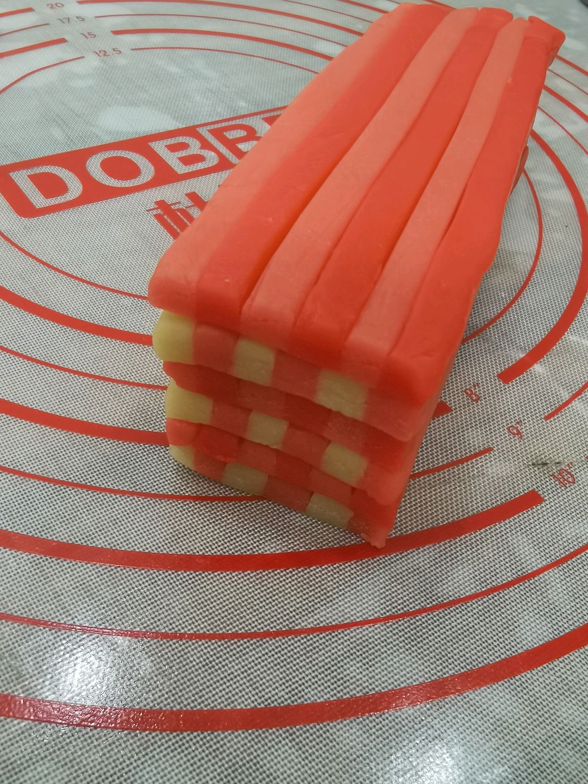 ins风格子饼干