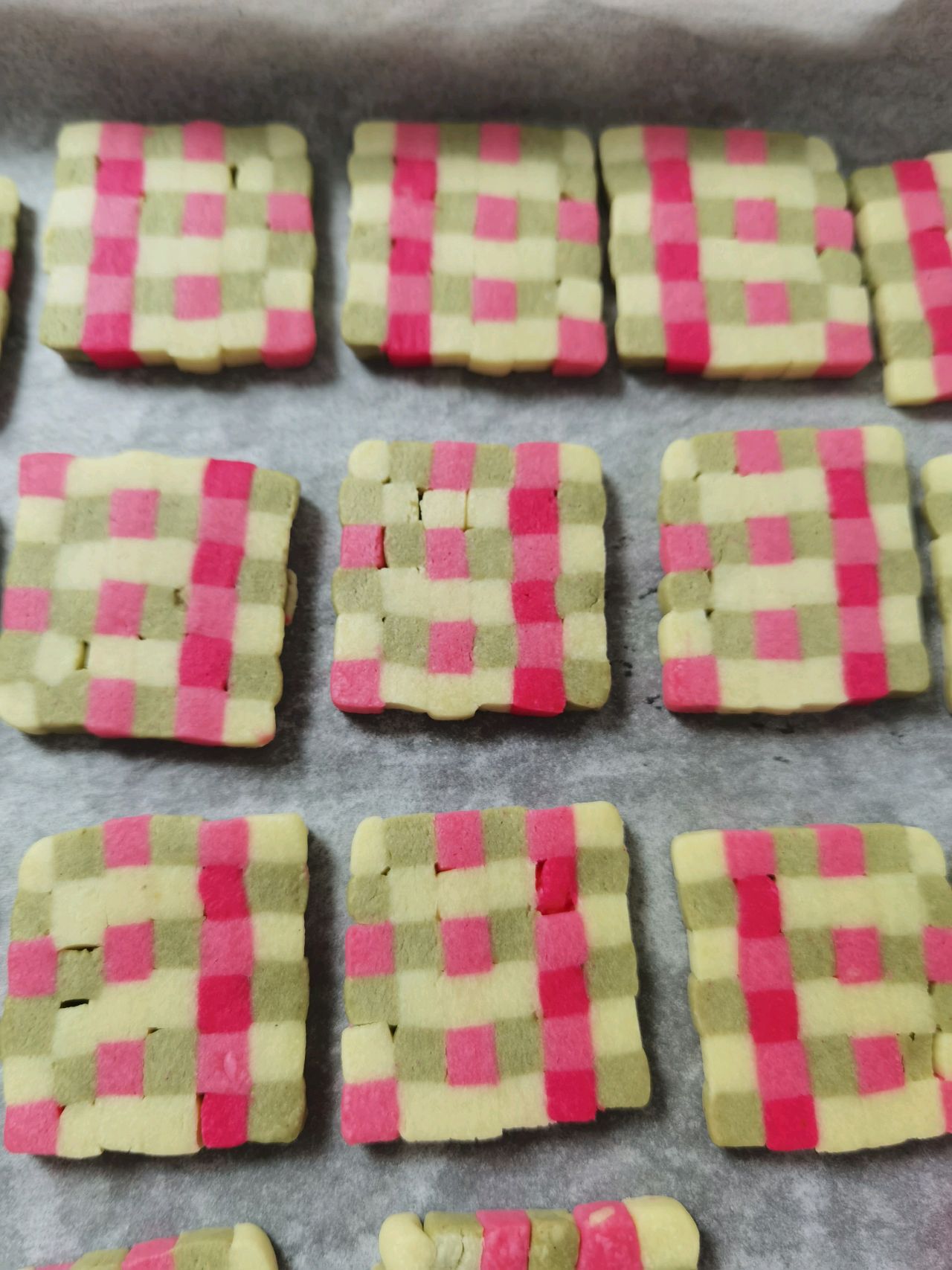 ins风格子饼干