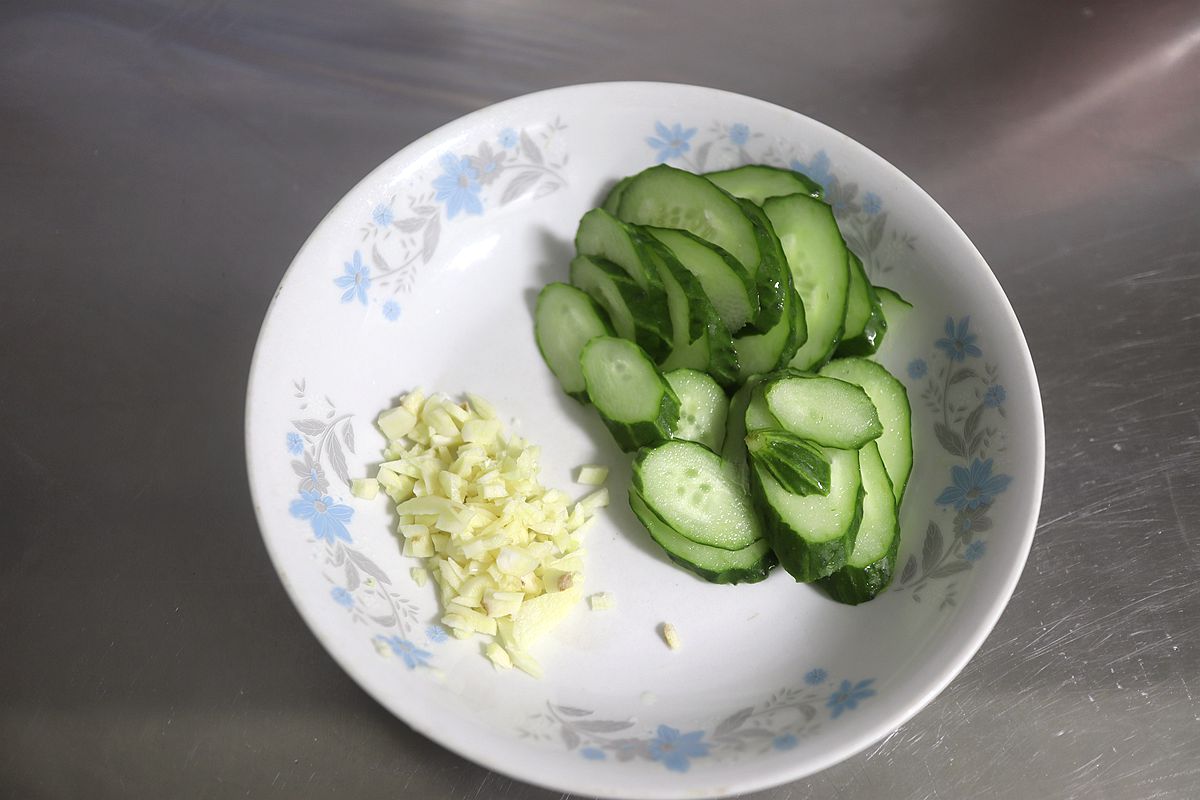鸡蛋黄瓜面