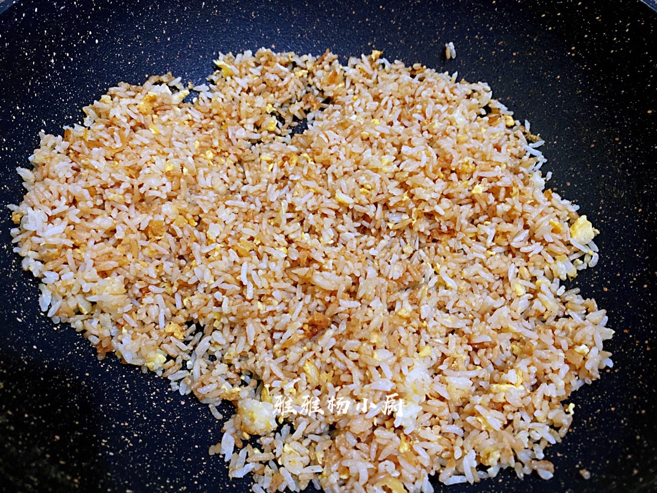 鸡蛋酱油炒饭