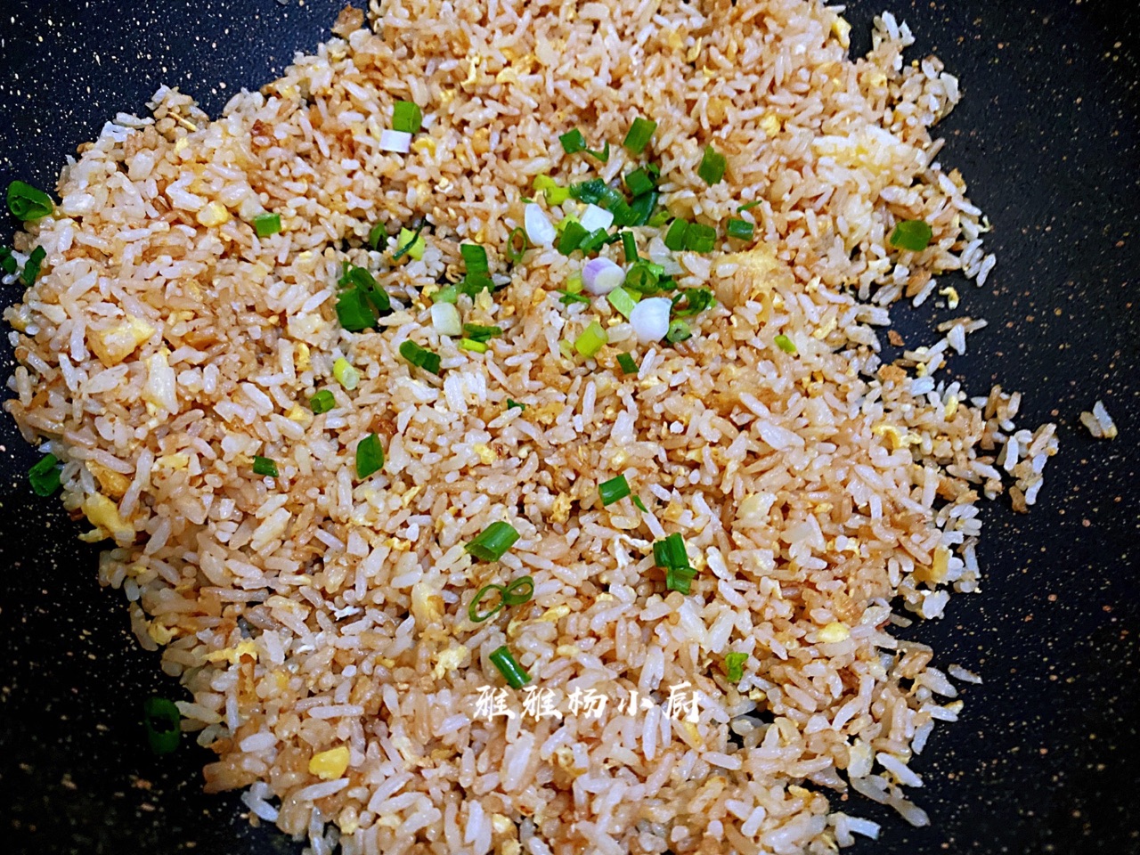 鸡蛋酱油炒饭