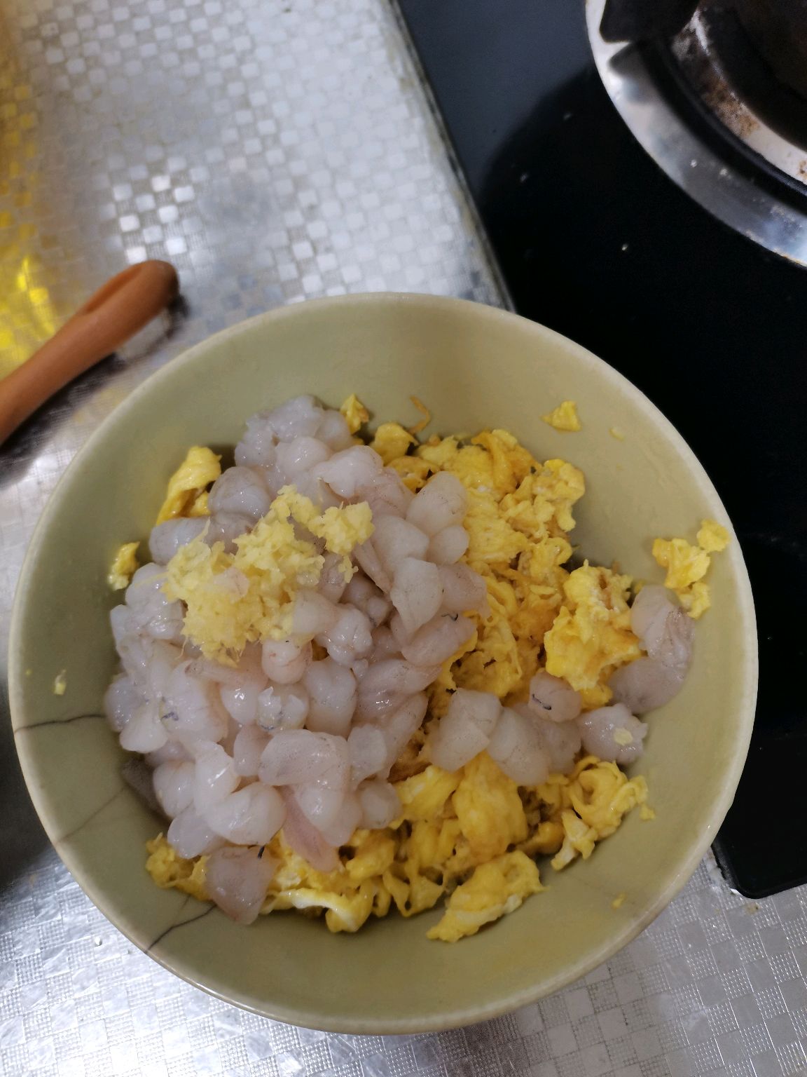 鸡蛋韭菜虾仁饺子