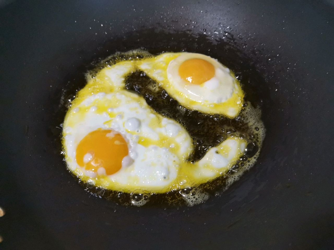 鸡蛋焖面