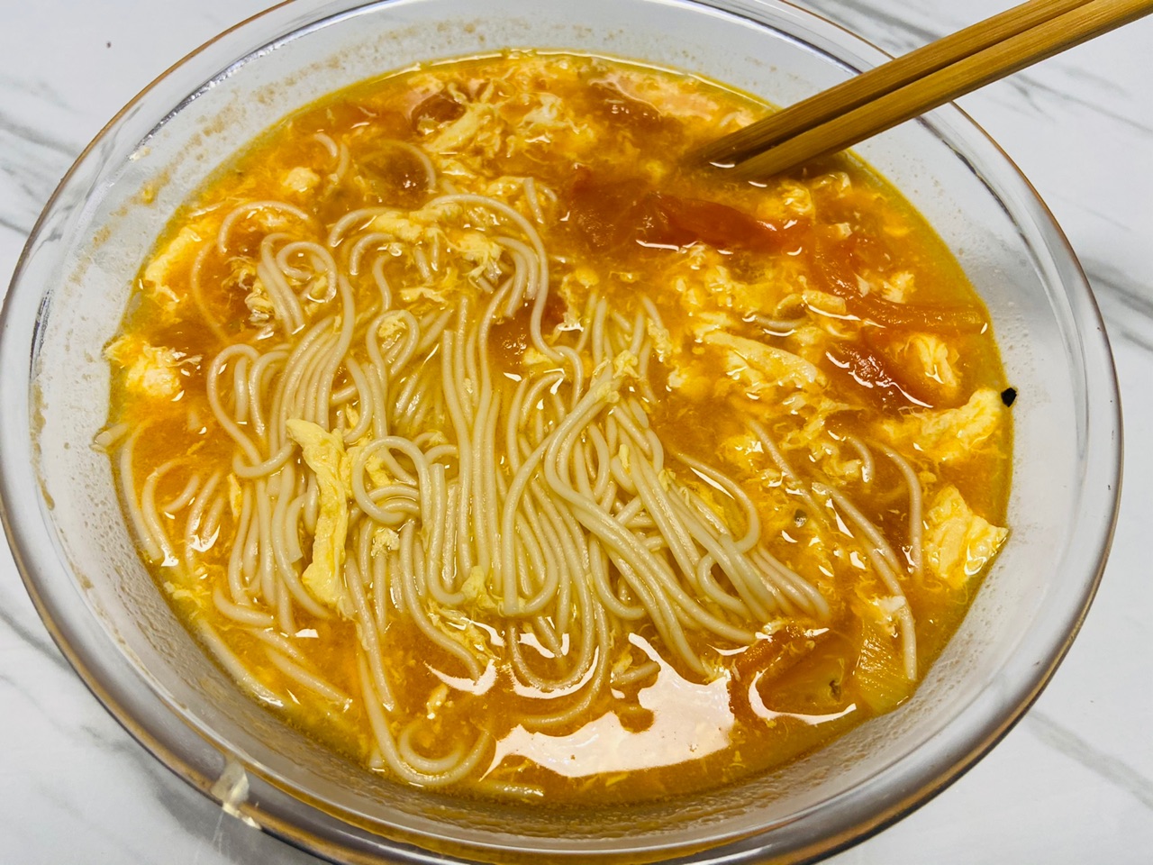 鸡蛋西红柿汤挂面