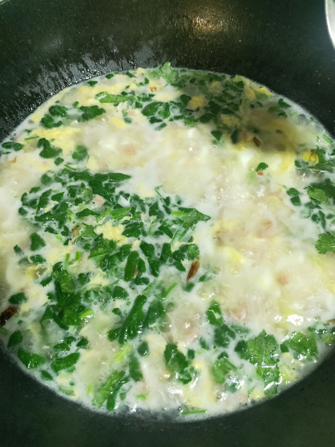 鸡蛋香菜豆腐羹