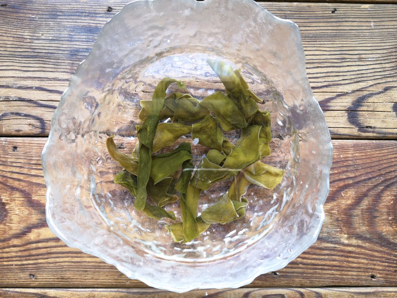 脊骨海带豆腐汤,简单易做暖胃清爽还减脂