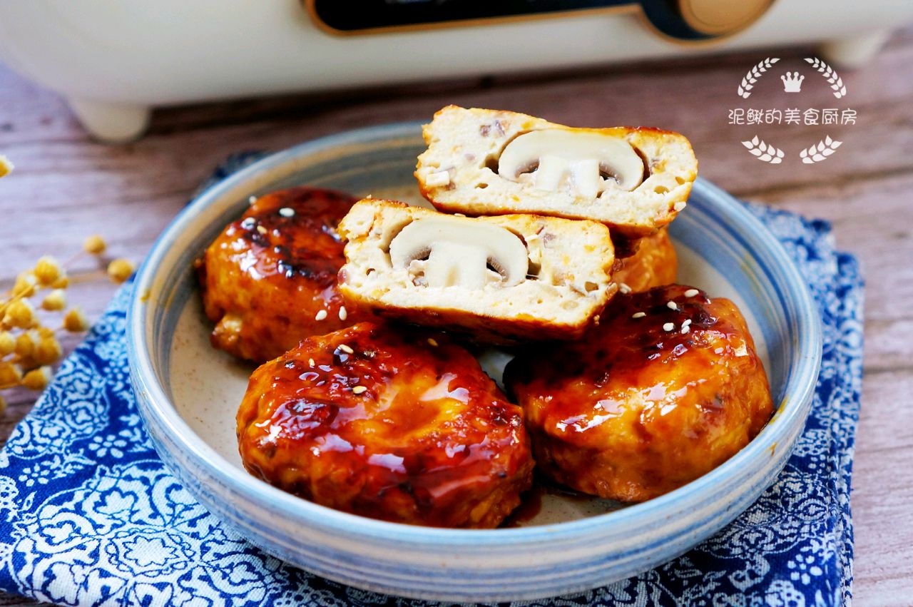 鸡肉口蘑饼