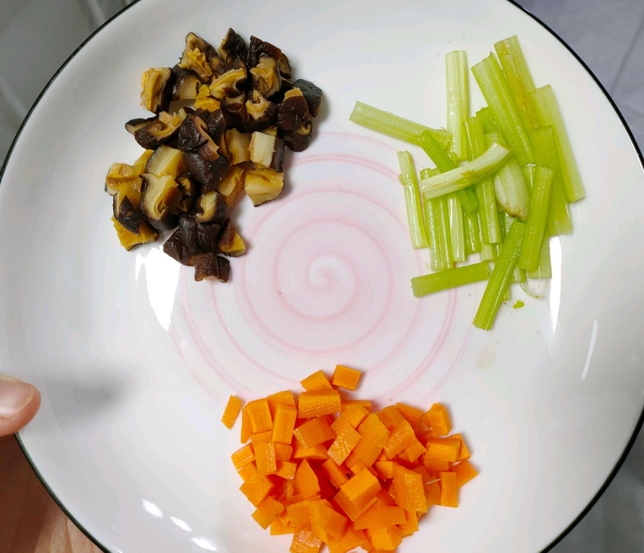 鸡肉焖饭