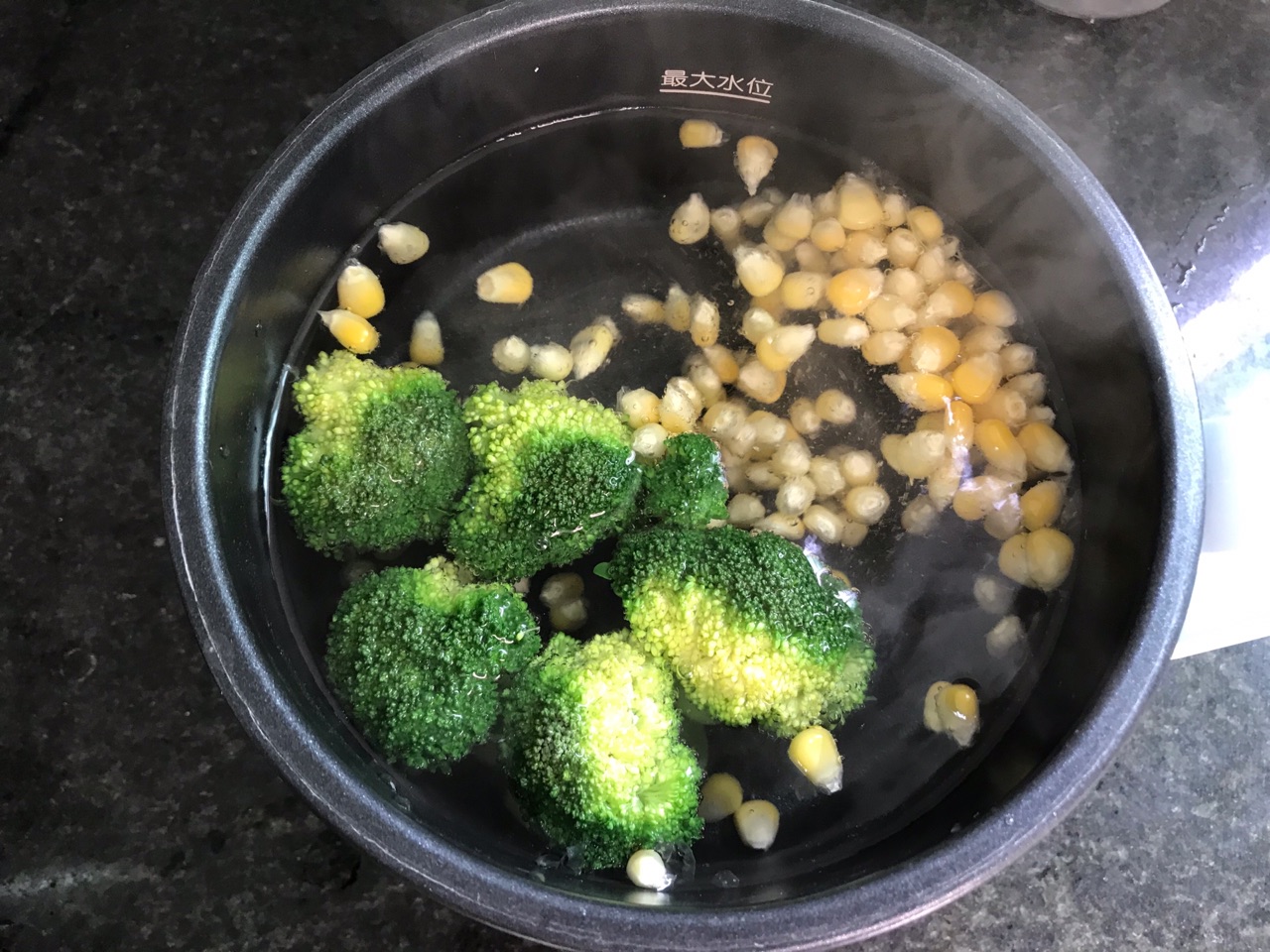 鸡肉荞麦面沙拉