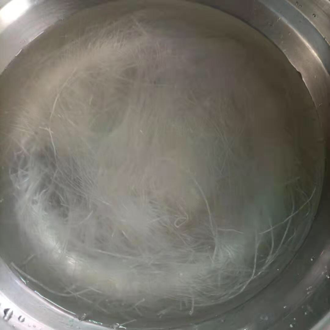 鸡肉丝杂菌粉丝羹
