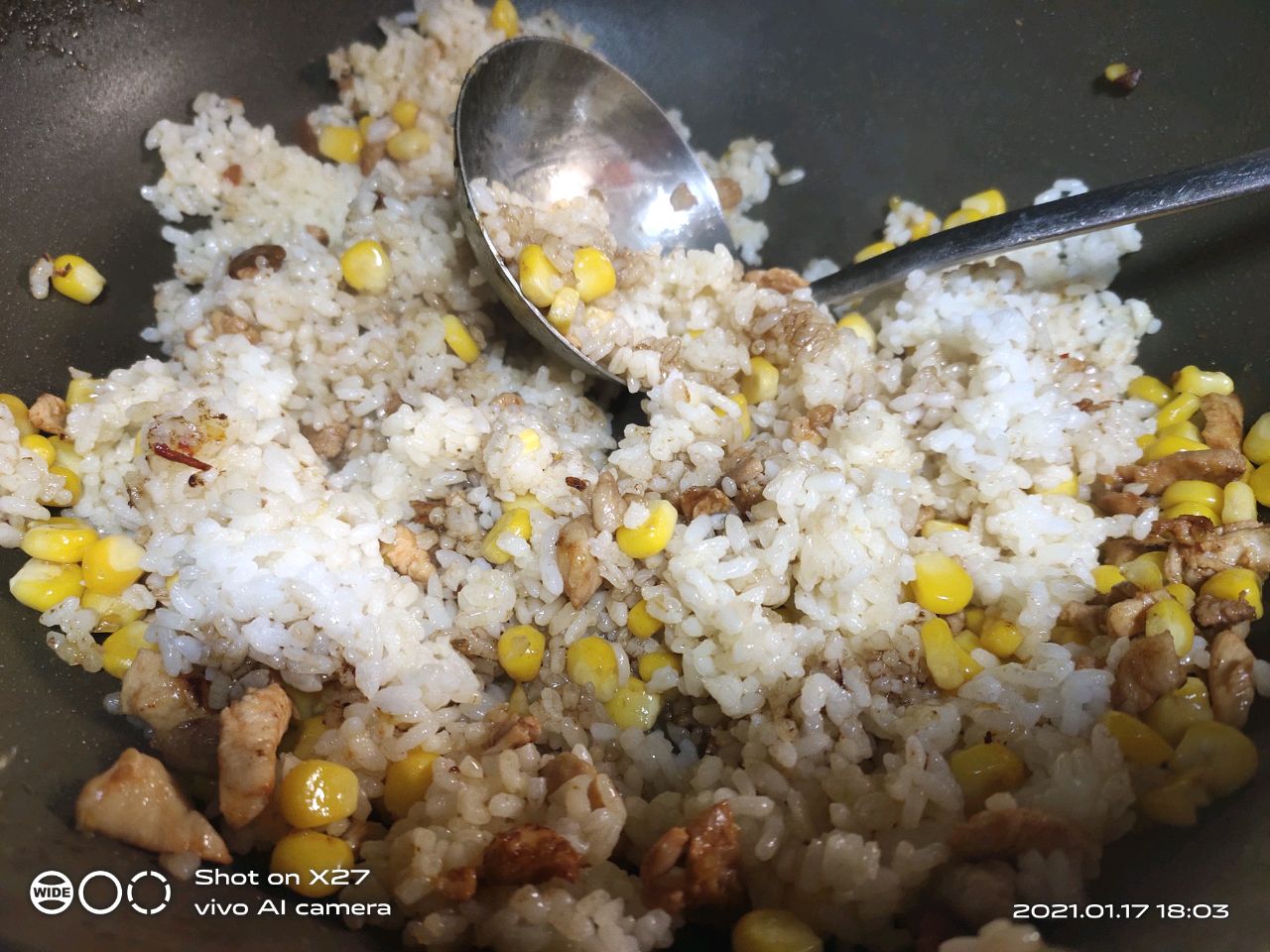 鸡肉玉米炒饭