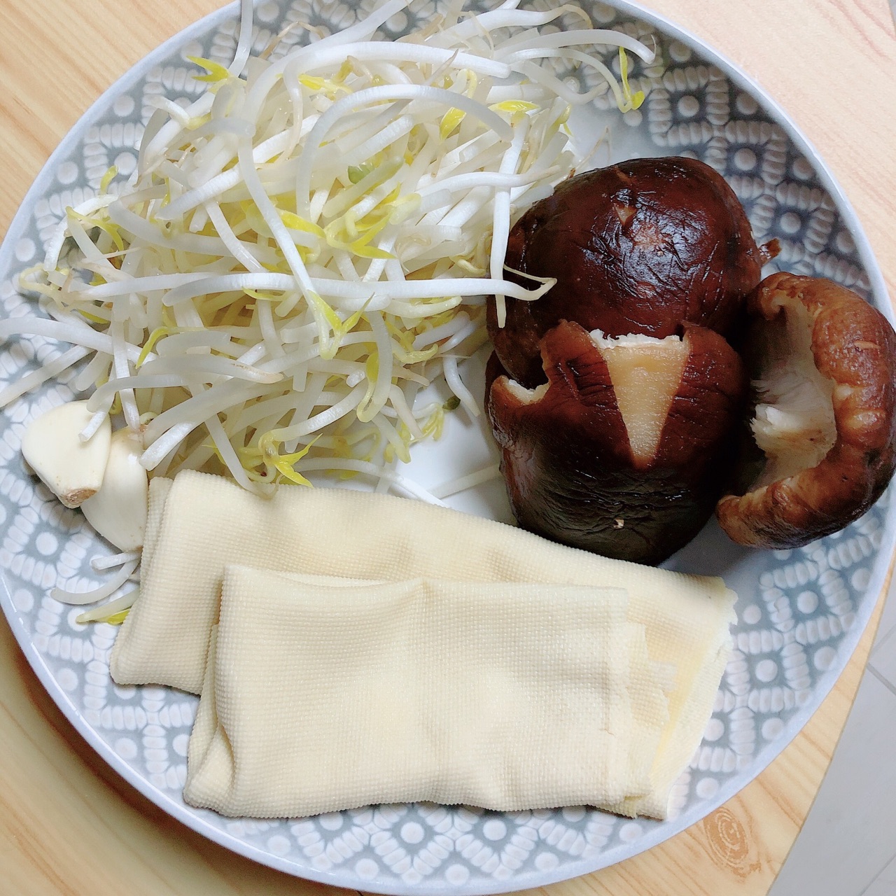 鸡汤砂锅米线