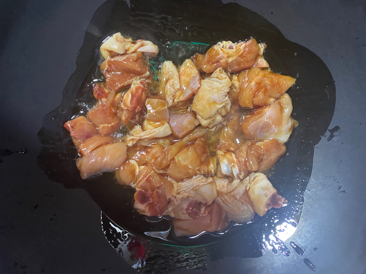 鸡腿炖土豆