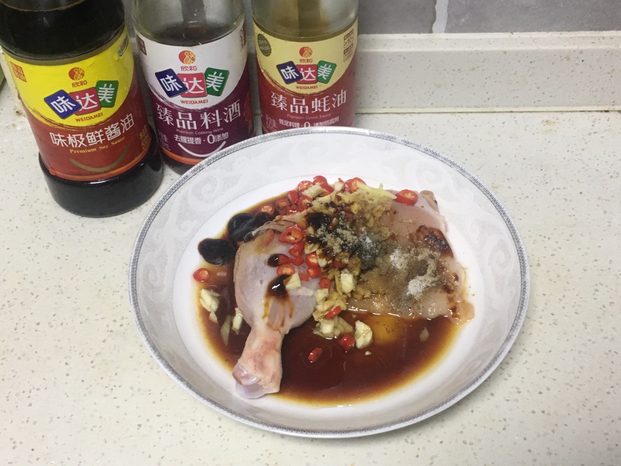 鸡腿蒸金针菇