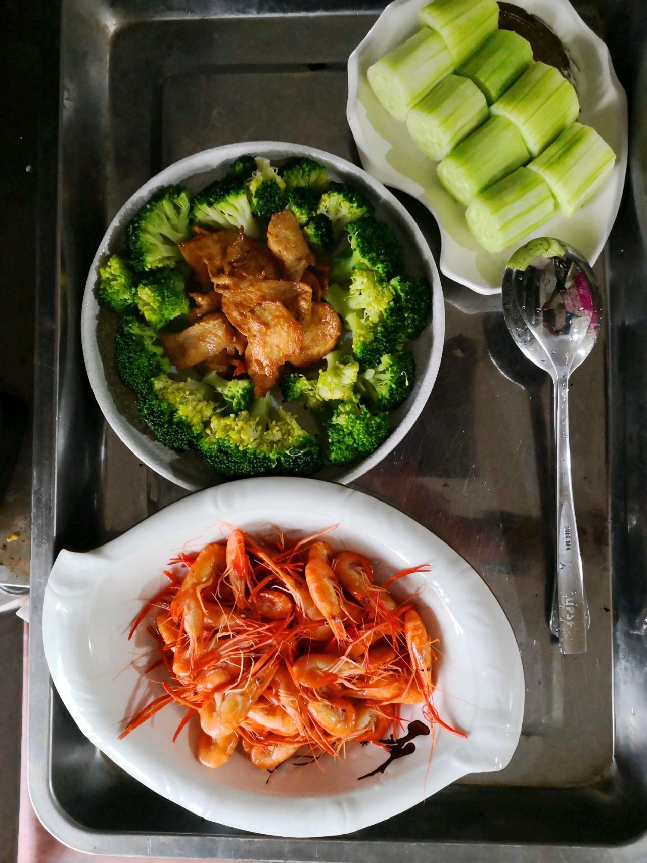 鸡胸肉配西兰花