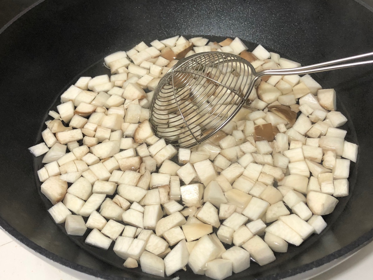 鸡胸肉杏鲍菇虾仁饺子
