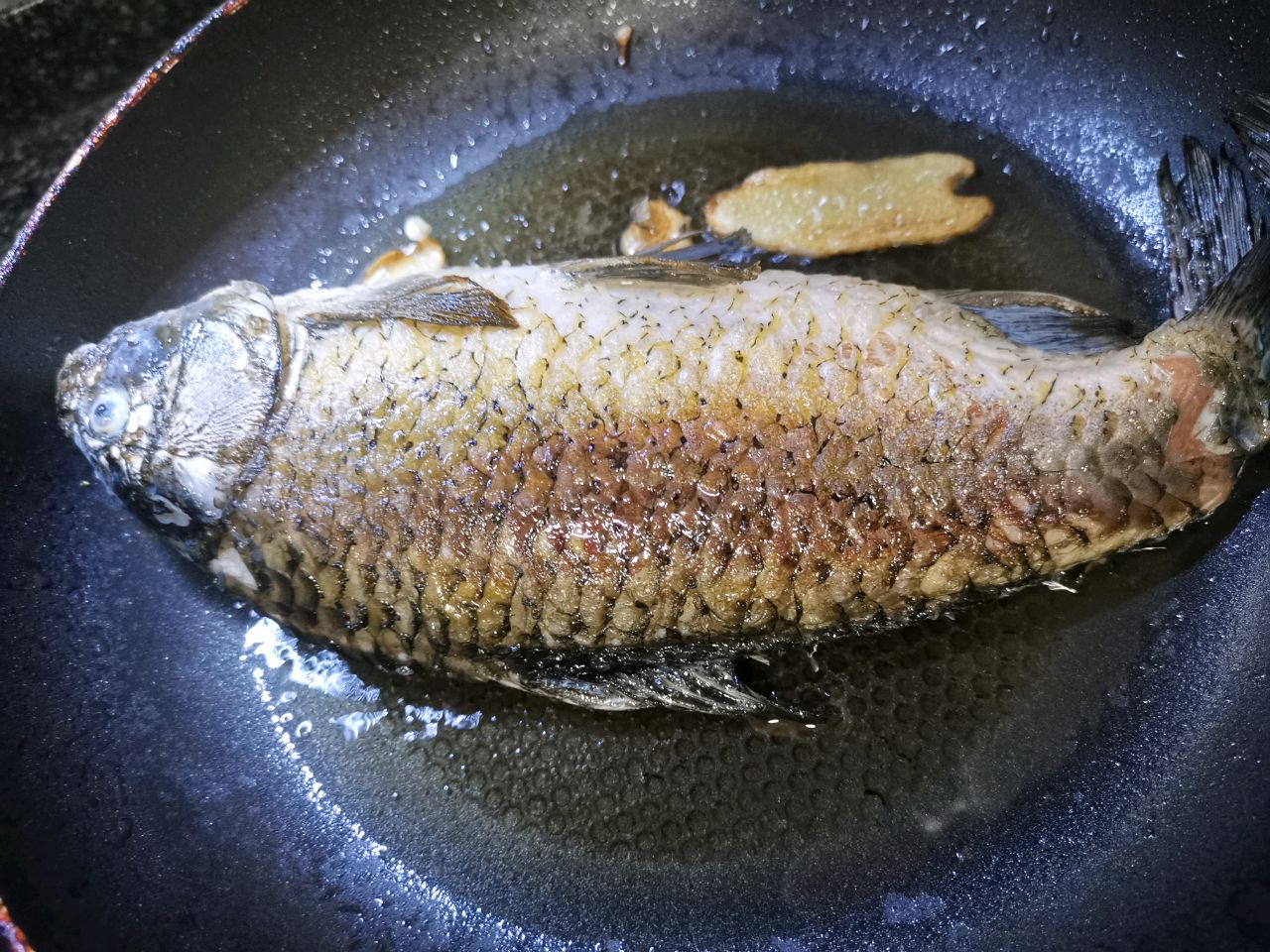 鲫鱼豆腐汤