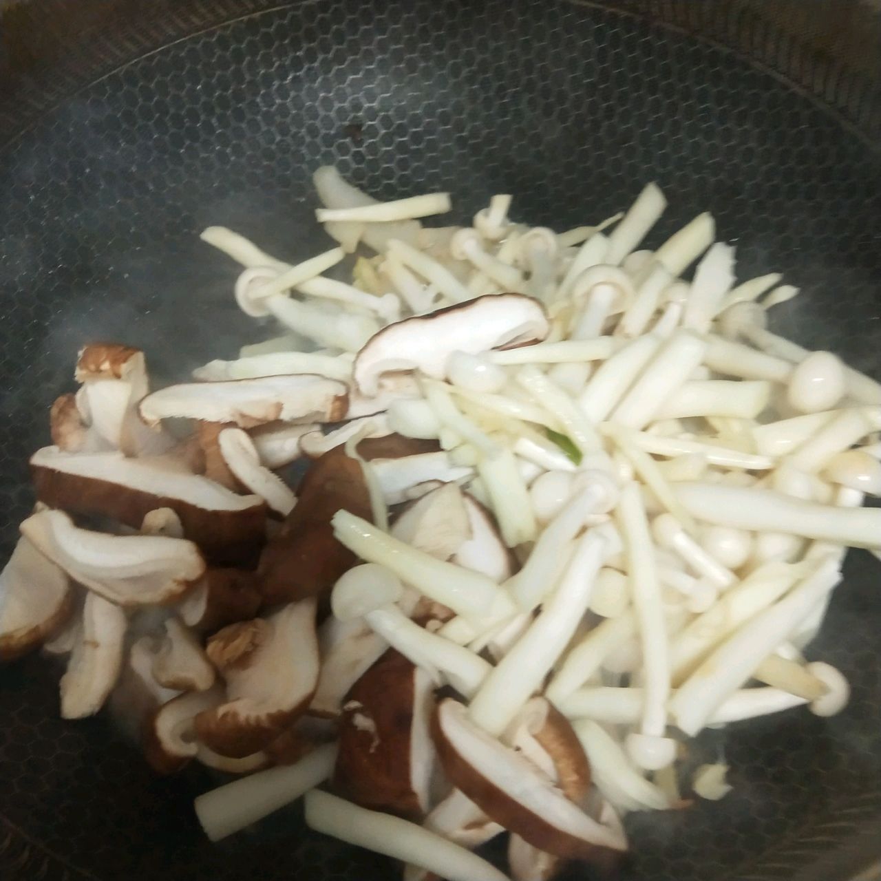鸡汁爆双菇