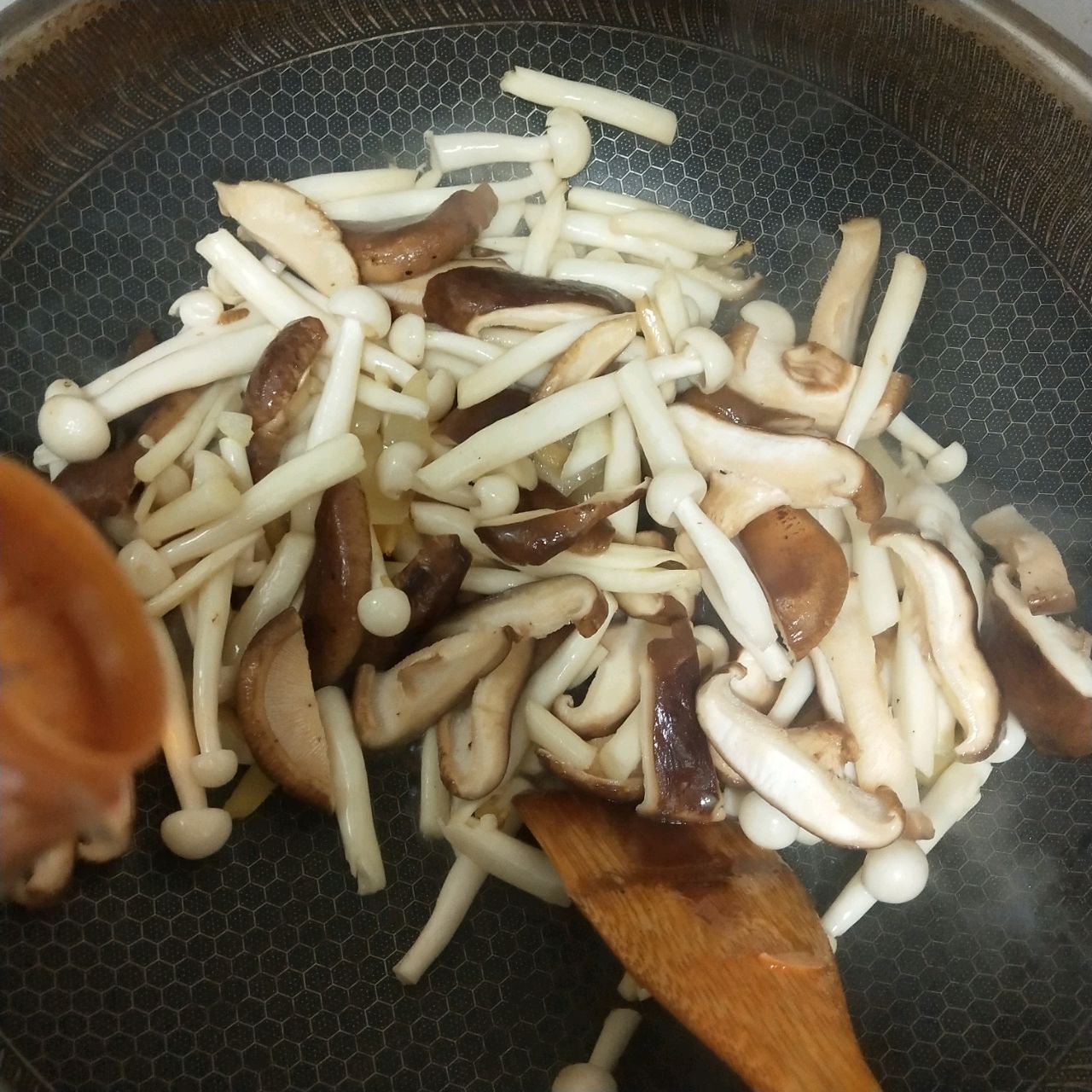 鸡汁爆双菇