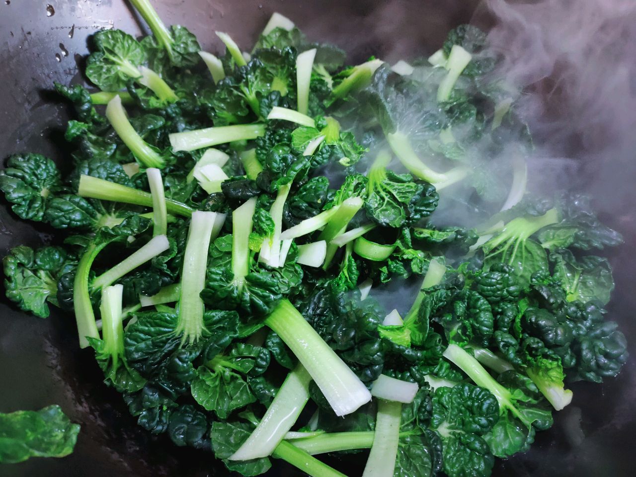 鸡汁冬笋炒塌菜