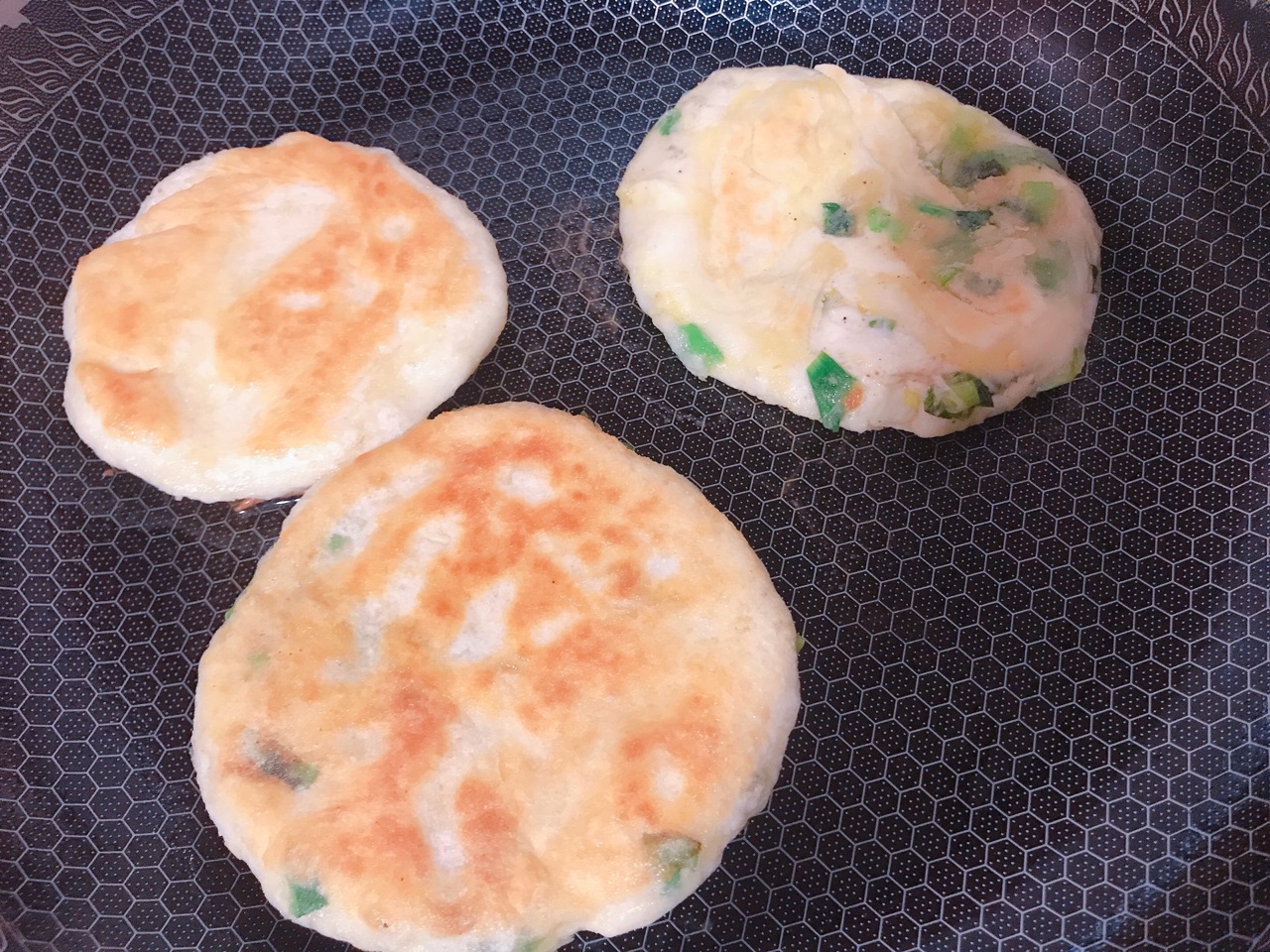 鸡汁发面葱花饼