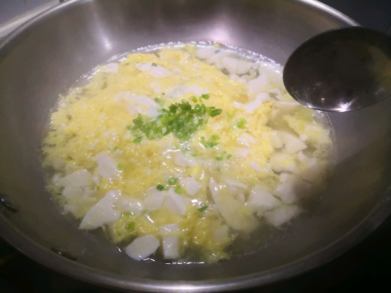 鸡汁鸡蛋豆腐汤