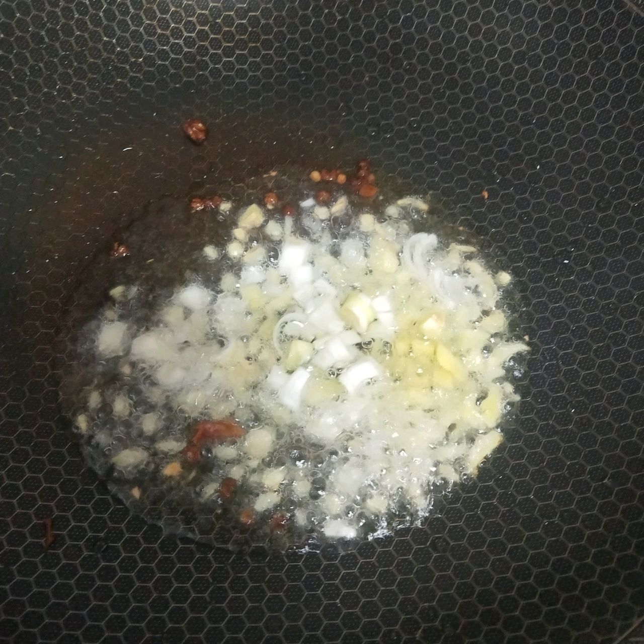 鸡汁素鸡爆西芹。